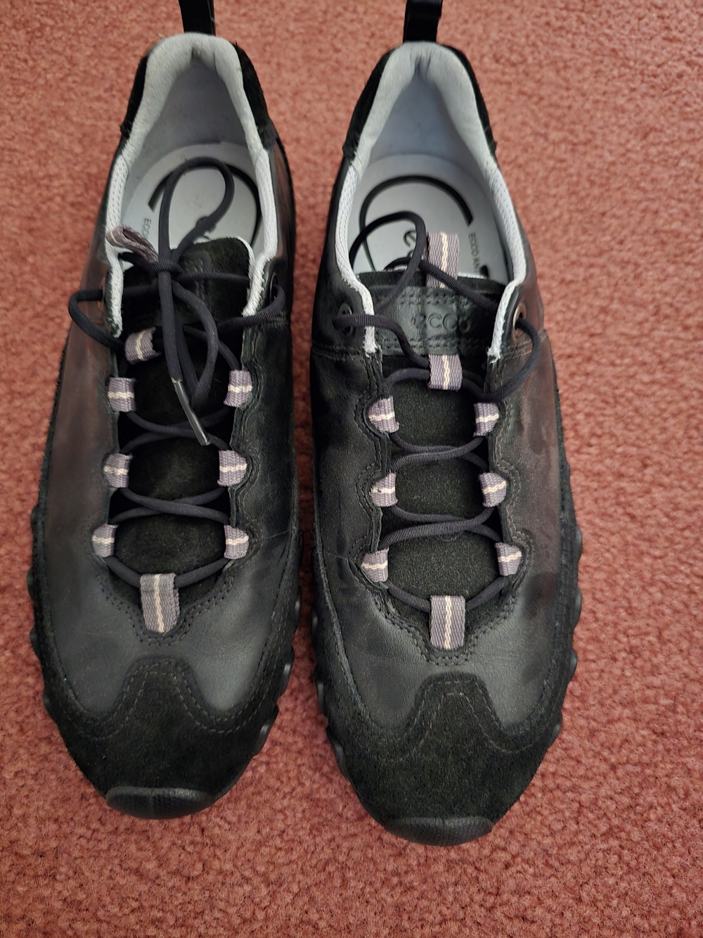 ECCO Black Low-Top Lace -Up Hiking Shoes Comfort Foam Anti Bacterial Sz. (7)
